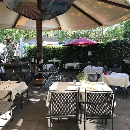 Schwarzwalder Hof فندق 3*