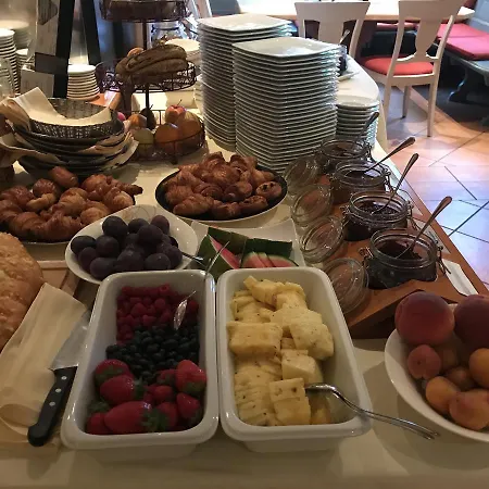 Schwarzwalder Hof 3*