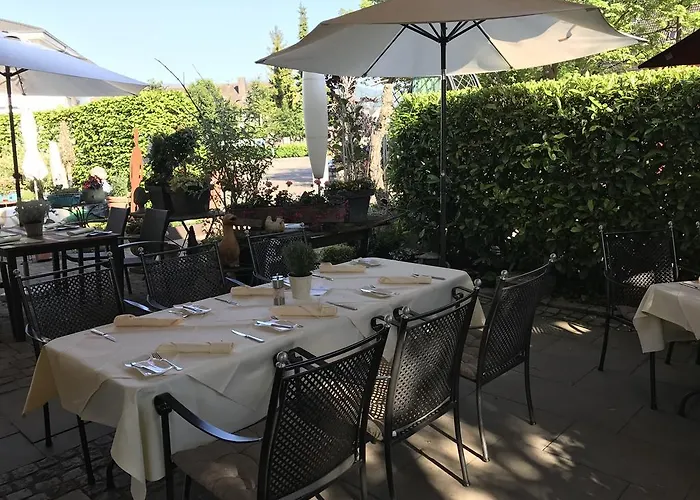 Отель Schwarzwalder Hof Ахерн